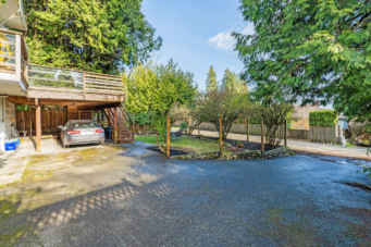 COZY FAMILY HOME IN THE HEART OF AMBLESIDE- 1488 Palmerston Avenue, West Vancouver